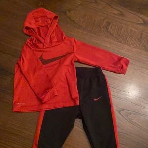 Nike outfit thin Dri-Fit shirt with hood & matching pants